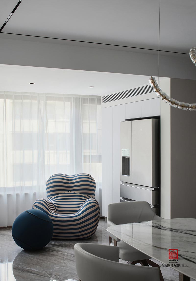 榮盛華府200平米現(xiàn)代風(fēng)格裝修實(shí)景圖