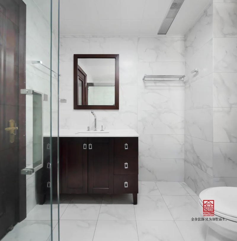 衛(wèi)生間裝修設(shè)計效果圖